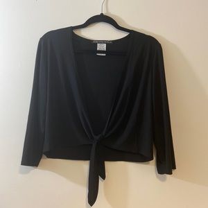 Addressing Women black cardi wrap crop Large Guc